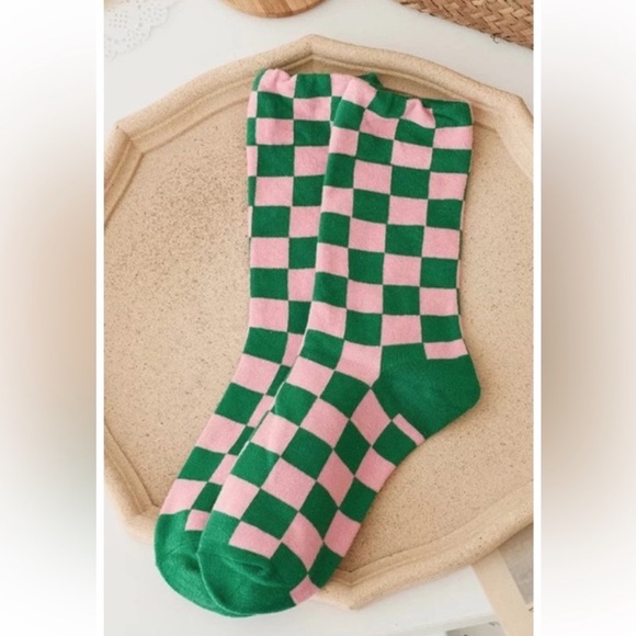 Giveaway for socks - not pictured - Picture 6 of 6